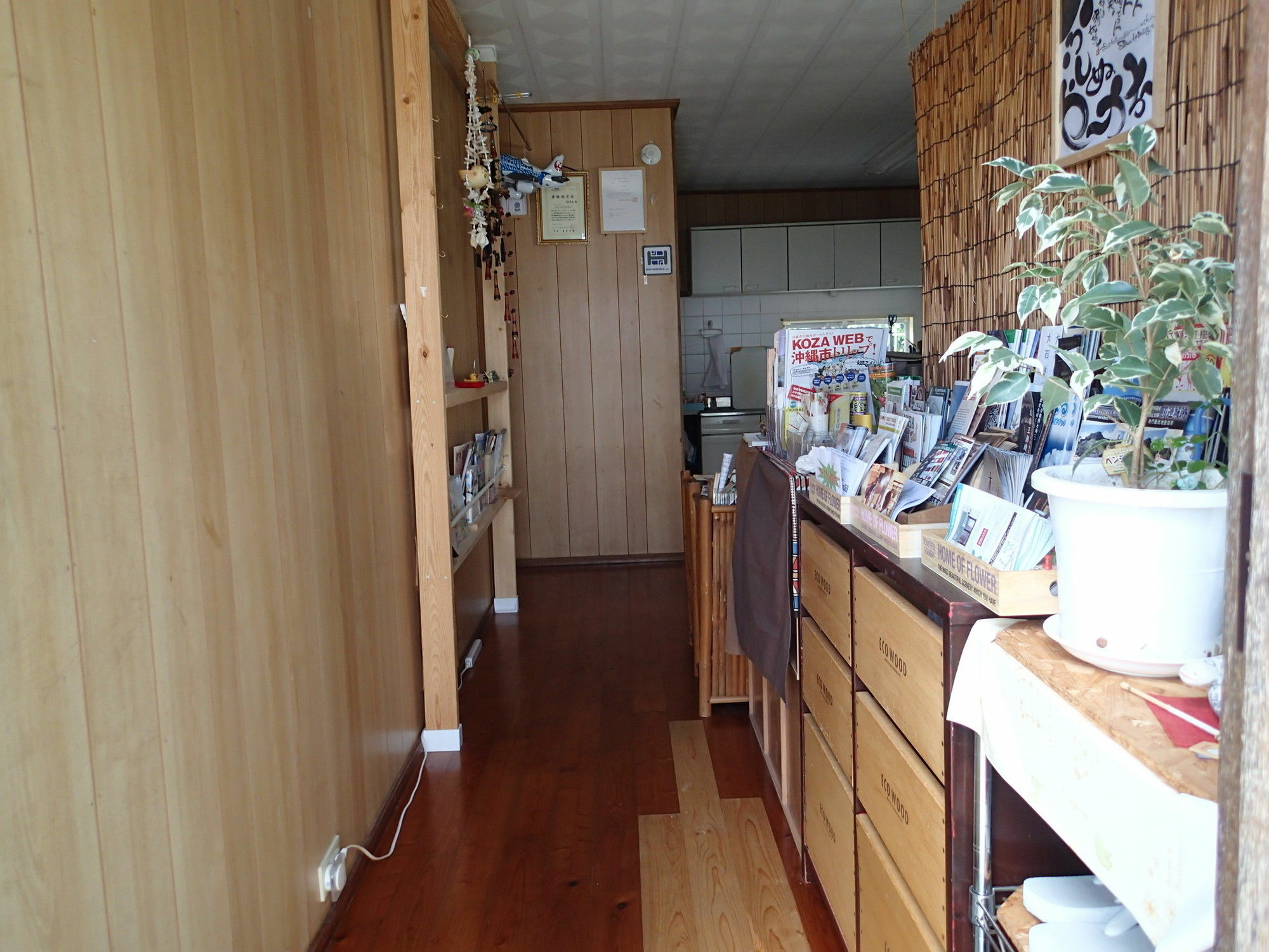 Okinawa Guest House Fushinuyauchi Yomitan Exterior photo